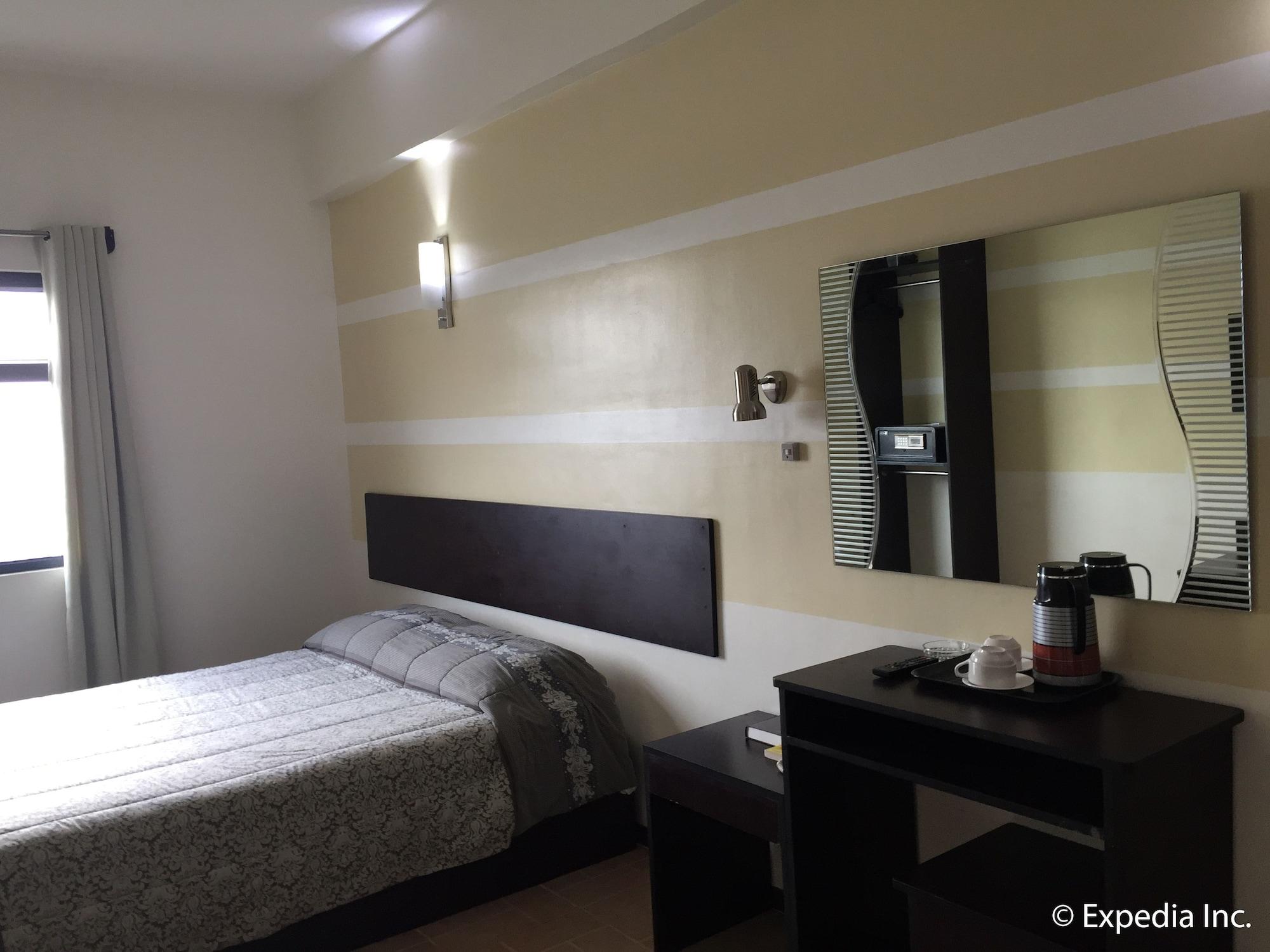 Metro Park Hotel Mandaue Cebu Екстериор снимка